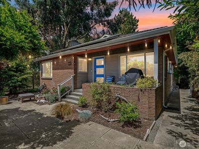 6412 SW Hinds Street, Seattle, WA, 98116