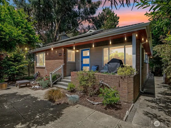 6412 SW Hinds Street, Seattle, WA 98116