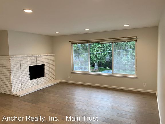 5th image of 101-103 W 38th Ave