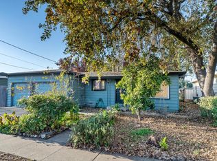 621 Sunny Manor Way, Santa Rosa, CA 95401