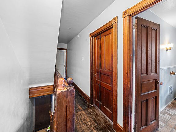 3rd image of 74 S 6th Ave #2