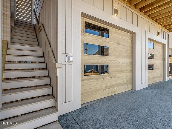 3rd image of 606 S Topsail Drive