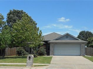 1402 Indian Wells Trl, Midlothian, TX 76065