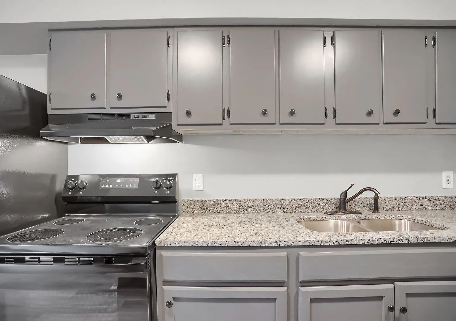 Twin Oaks Apartment Group — Photo 4