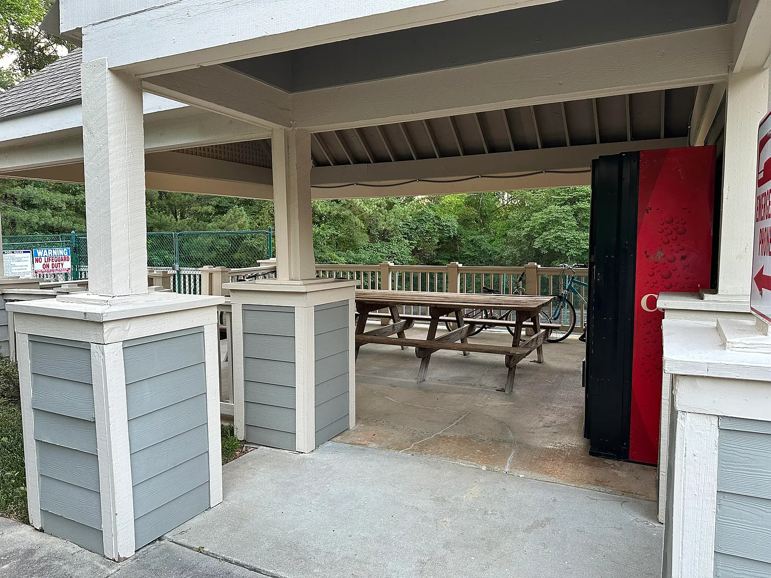 2 bed, 900 sqft, $1,800 — Photo 2