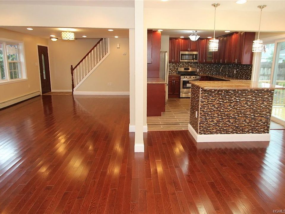1st image of 55 Riverdale Ave
