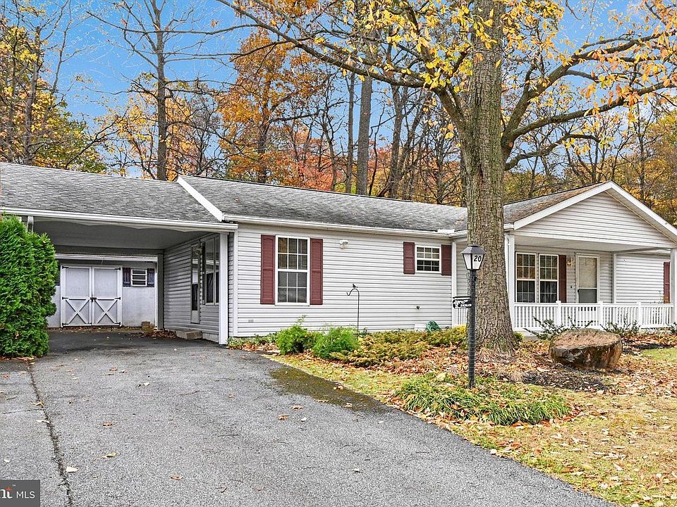 1st image of 20 Aspen Dr
