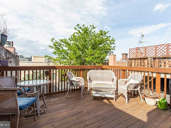 4th image of 1719 Wallace St #204