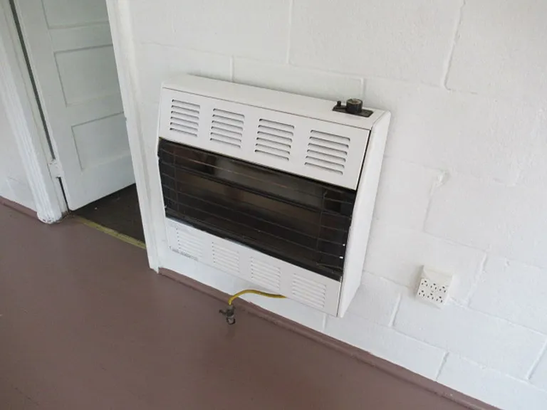 806 N Park St #B — Photo 14