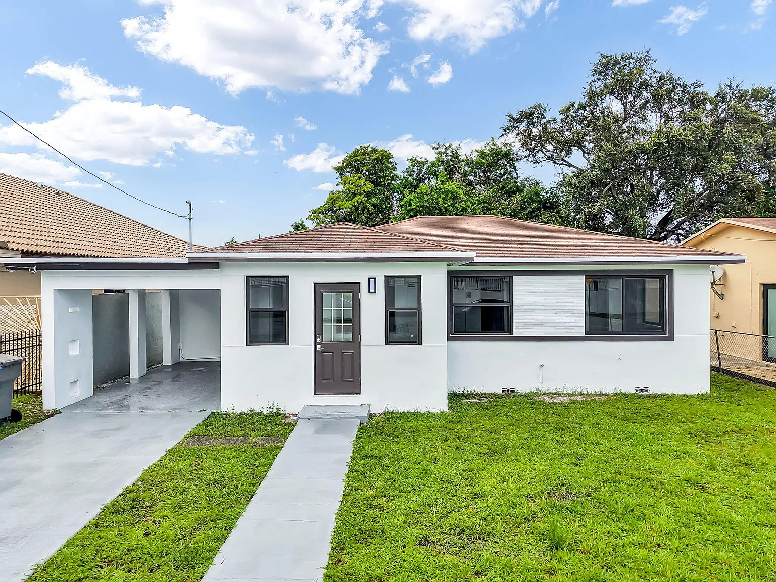 4 bed, 2.0 bath, 1038 sqft, $2,800 — Photo 1