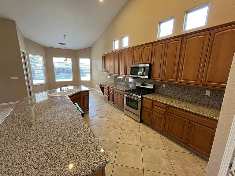 206 S Argyle Pl — Photo 6