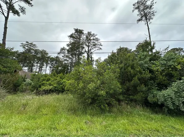 5435 Oak Dr, Chincoteague, VA 23336