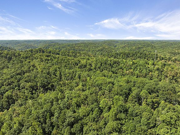 5th image of 650 Wells Point