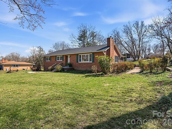 2nd image of 3123 Cheryl Dr