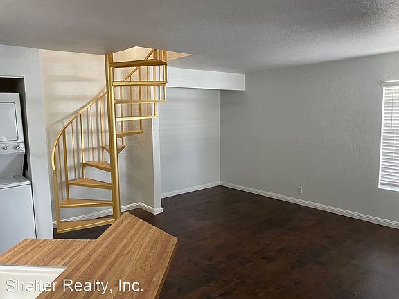 2nd image of 540 Elm Dr Unit 204