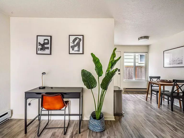 4259 Woodland Park Ave N #5 — Photo 13