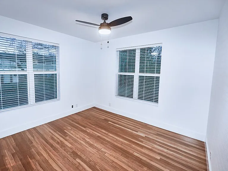 3300 Tom Green St #6 — Photo 12