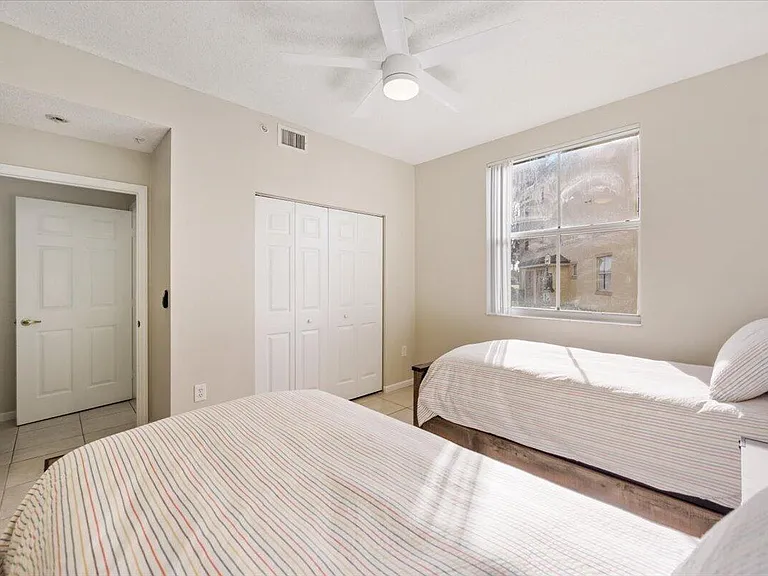 2060 Greenview Shores Blvd #308 — Photo 19