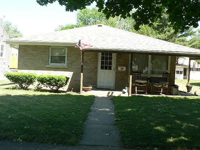 1st image of 336 N Blaine Ave