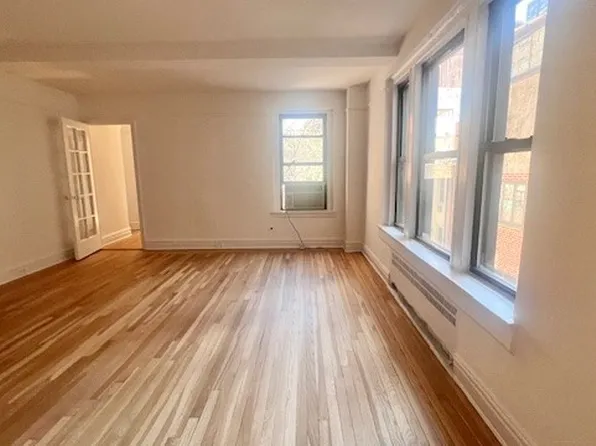 319 East 50th Street 5-G image 3 of 10