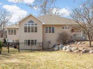 12201 Glendale Ln, Minnetonka, MN 55305