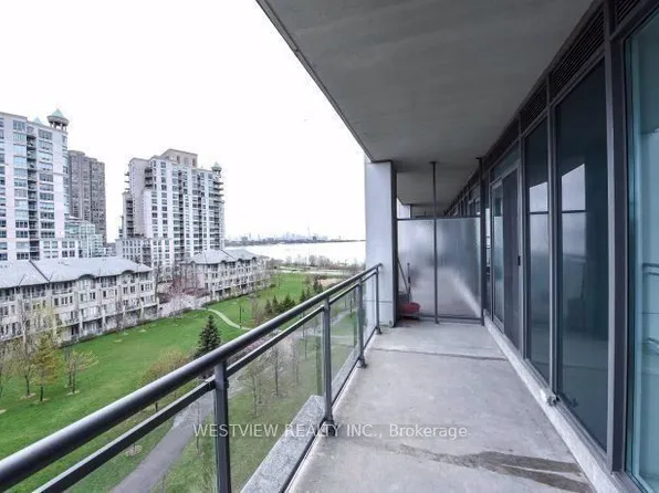 2119 Lake Shore Blvd W, Toronto, ON