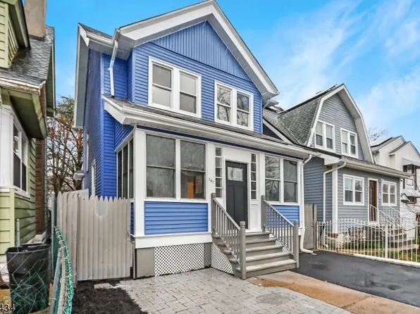 241 N Park St, East Orange City, NJ 07017