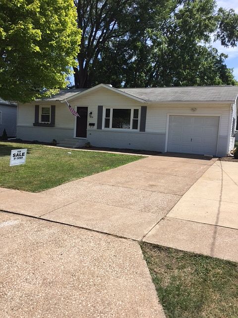 1st image of 1234 Chalet Dr