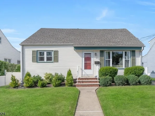 23 South Dr, Rochelle Park Twp., NJ 07662