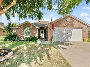 221 Whitestone Way, Weatherford, TX 76085