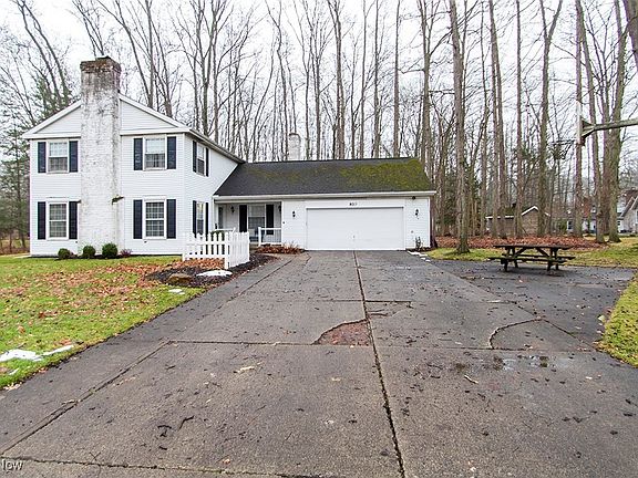 2nd image of 810 Beechwood Dr