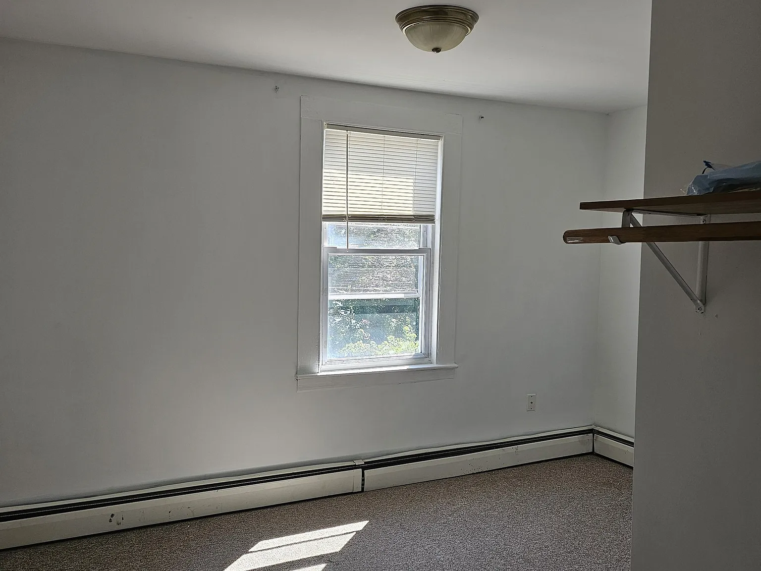 2 bed, 1.0 bath, 900 sqft, $1,500 — Photo 4