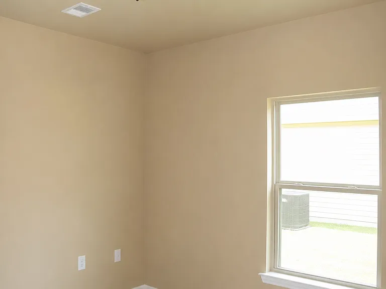 15126 Clemson Ave — Photo 12