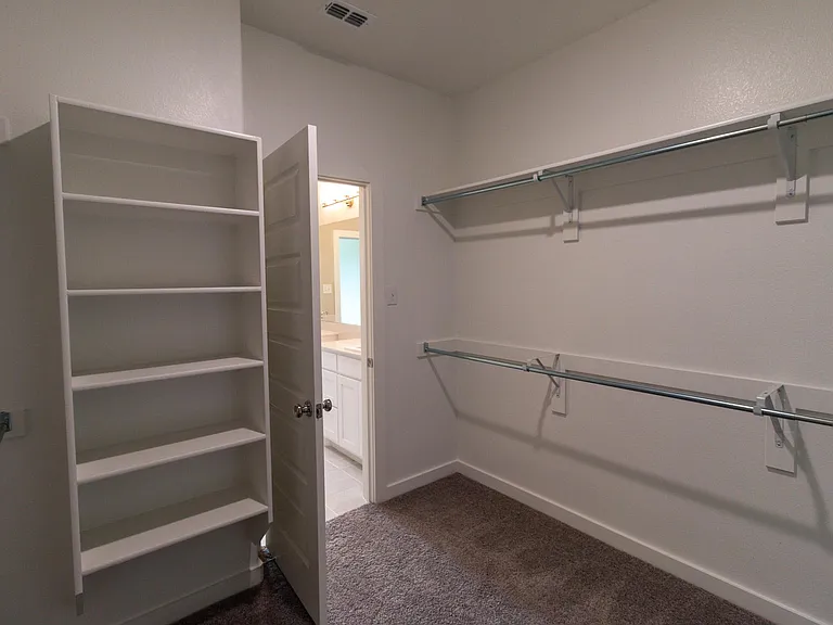 1140 Enchanted Rock Ln — Photo 37