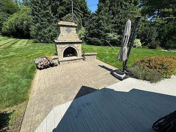 5th image of 253 Woodedge Dr