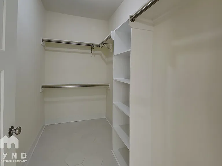 501 Everette St — Photo 13