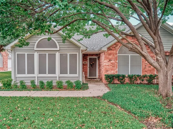 5236 Welden Ct, Fort Worth, TX 76132