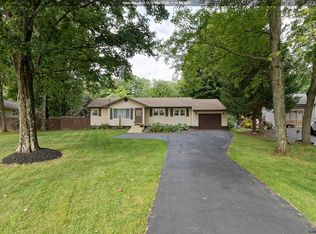 6099 Johnston Rd, Slingerlands, NY 12159