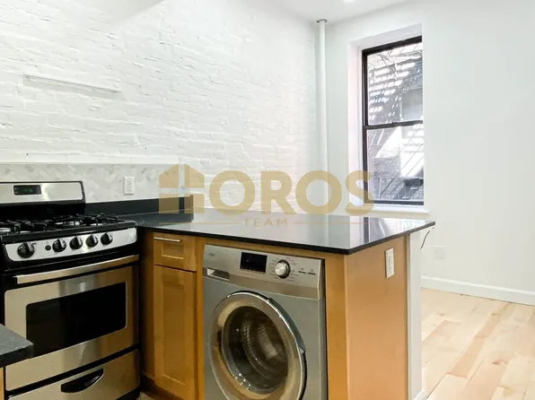 215 East 10th Street image 1 of 7