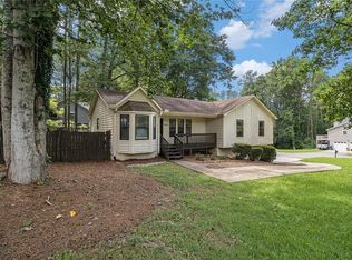 647 Sunshine Trce NW, Acworth, GA 30102