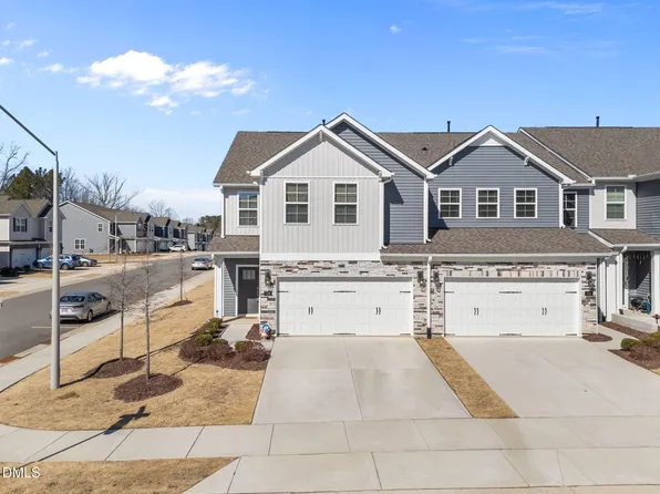 754 Andrade Dr, Fuquay Varina, NC 27526