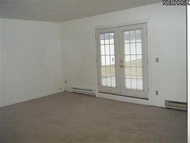 5th image of 281 Paris Dr
