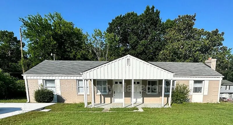 1353 Steed St #101