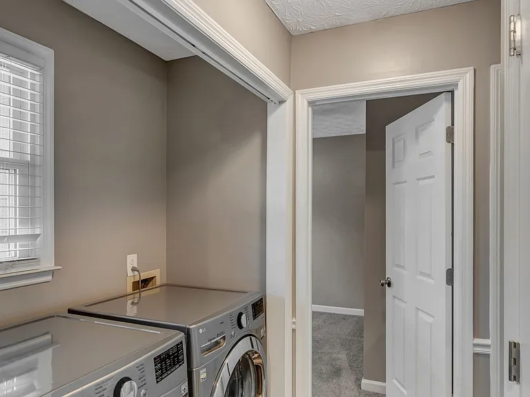 125 Agee Cir E — Photo 18