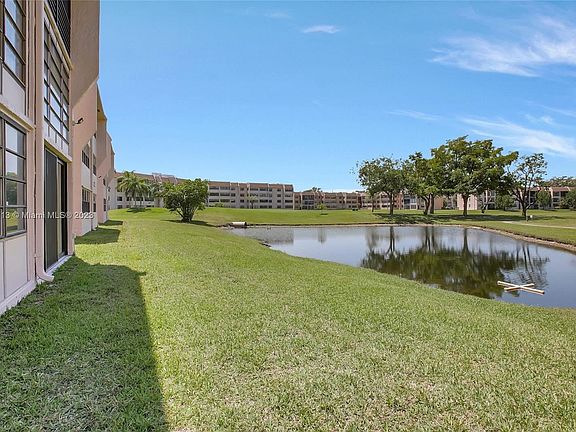 5th image of 10220 NW 30th Ct APT 210