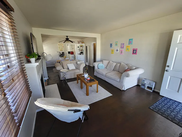 950 W Almond Ave — Photo 21
