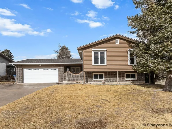 2332 Pattison Ave, Cheyenne, WY 82009