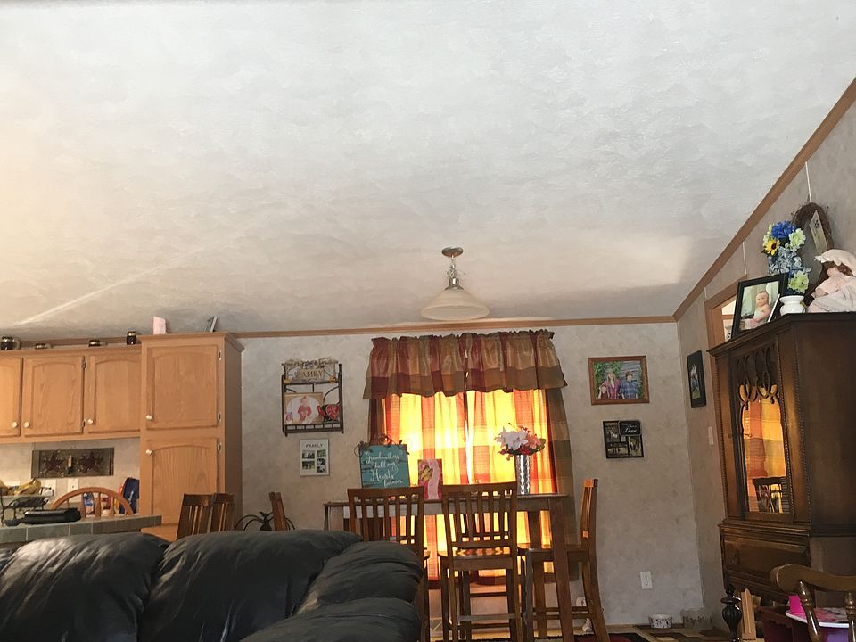 2nd image of 121 Salt Rising Rd