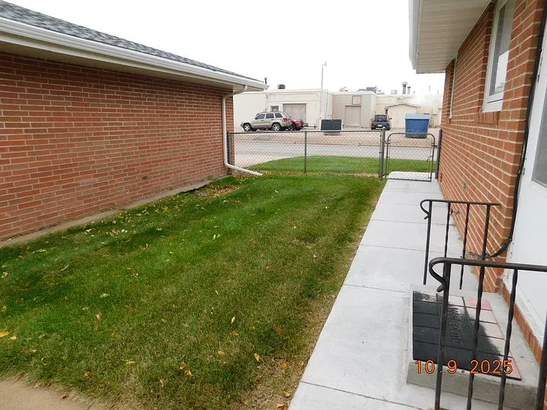 1720 Short St — Photo 23
