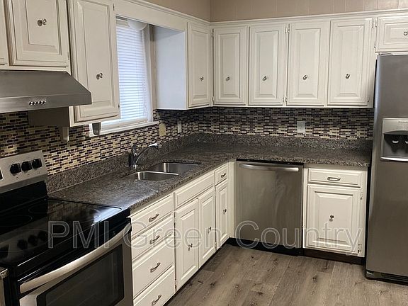 5th image of 4319 S Elm St